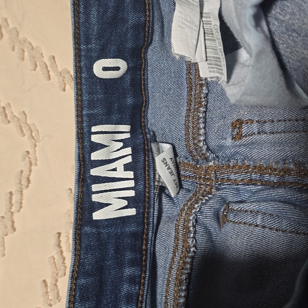 Distressed High Rise Super Skinny Blue Jeans - Picture 4 of 4